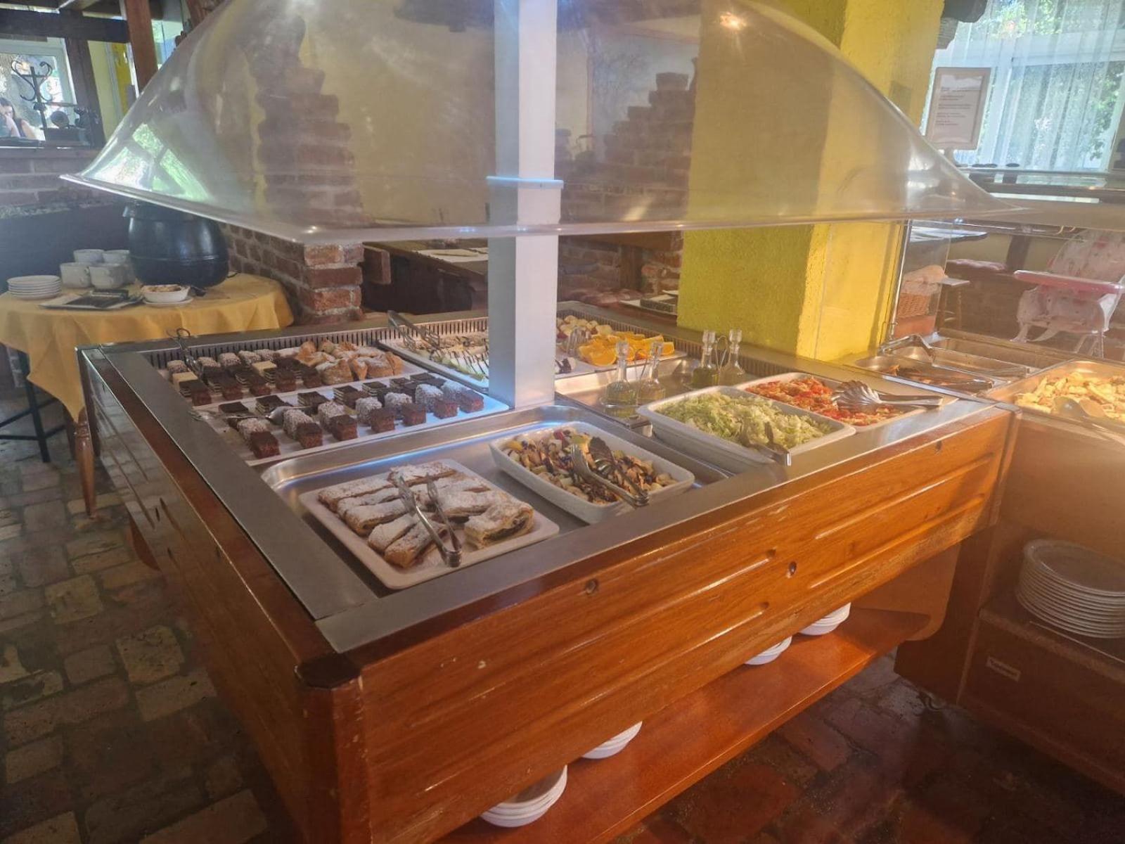 Biergarten 메덜린 외부 사진